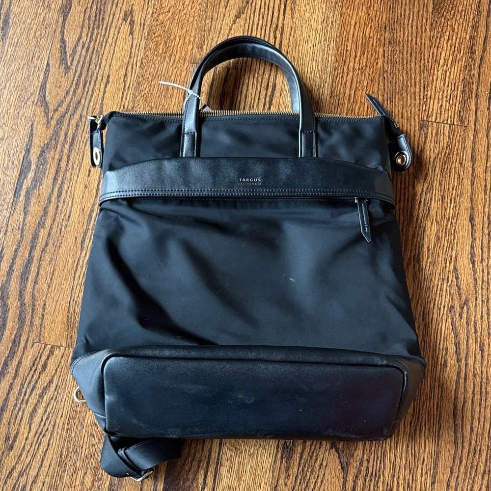 Targus California Black Women's Tote Backpack Office Casual School
